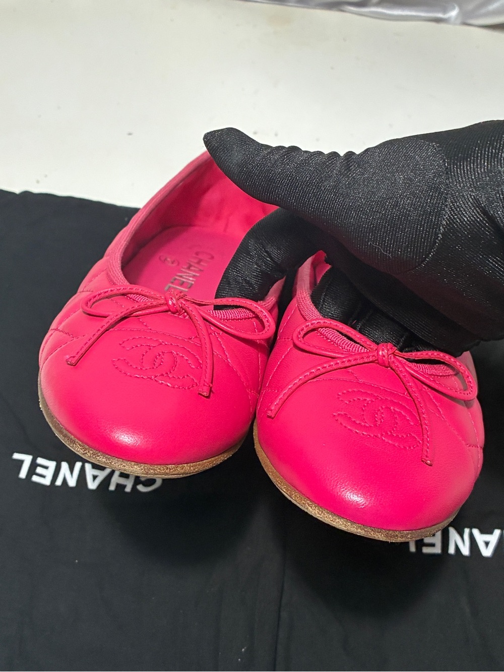 CHANEL Hot Pink Quilted Leather Ballerina Flats with CC Bow - Picture 2 of 11